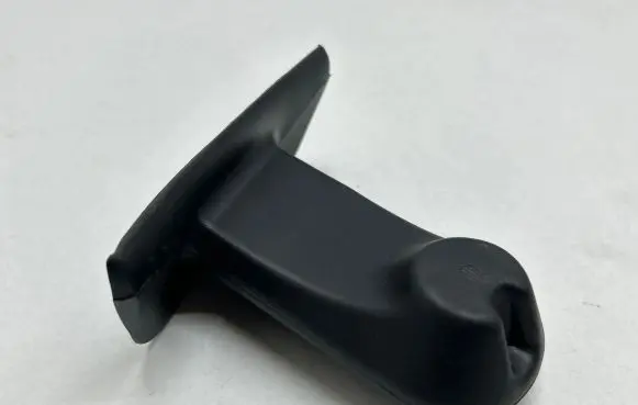 KIA EV6 Seat belt trim 9713077677