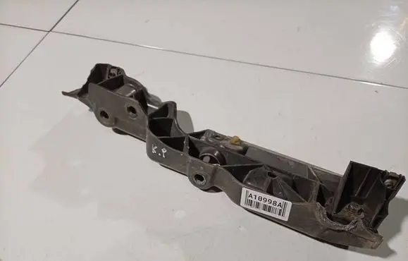 Renault Scenic III - Grand scenic III Fender mounting bracket 631230010R