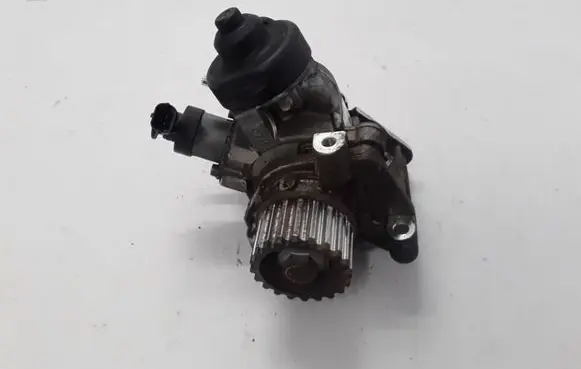 Dacia Dokker Fuel injection high pressure pump 167007358R