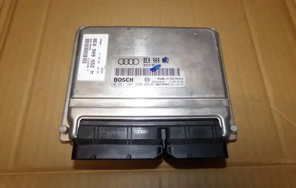 Audi A4 S4 B6 8E 8H Engine control unit/module 0261207580