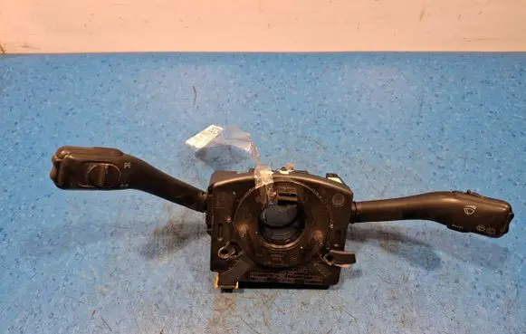 Volkswagen PASSAT B5.5 Other switches/knobs/shifts 4B0953503H