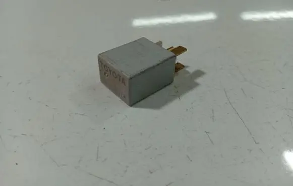 Peugeot 107 Other relay 0332011001