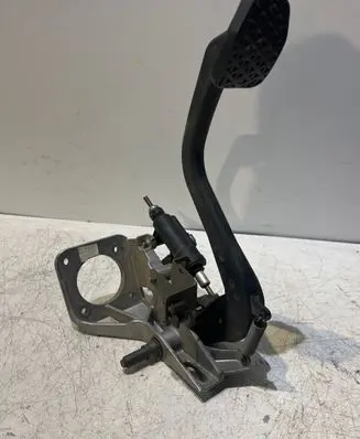 BMW 3 E46 Brake pedal 35112229128