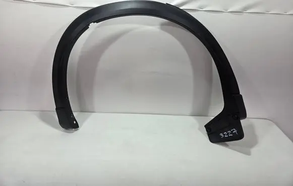 Audi e-tron Front arch trim 4KE853717