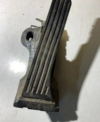 Volkswagen Caddy Accelerator throttle pedal 2K6723503A 6PV00874631