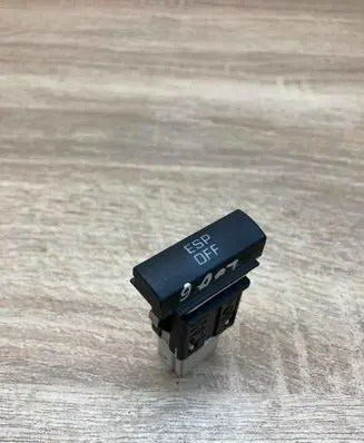 Skoda Octavia Mk2 (1Z) ESP (stability program) switch 1Z0927134A 16806