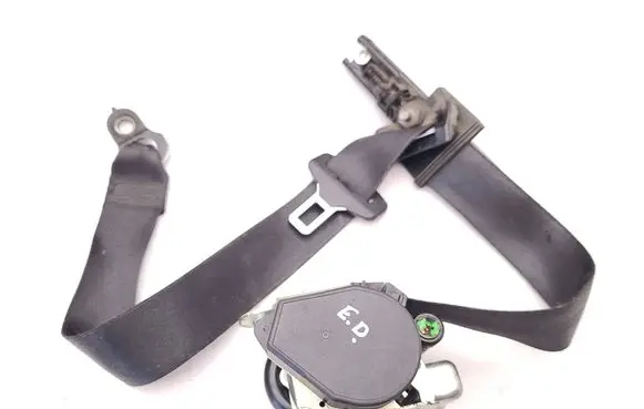 Mercedes-Benz Sprinter W906 Front seatbelt 9068600485 566153124