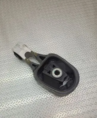 Opel Mokka B Engine mount bracket 9824116780