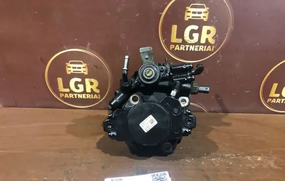 Mercedes-Benz C W204 Fuel injection high pressure pump A6510700701