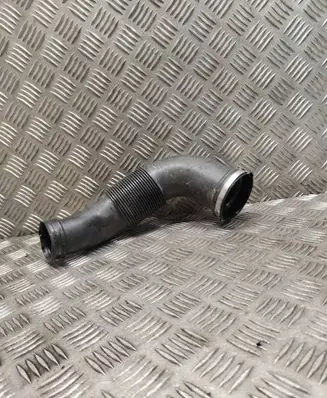 Audi Q7 4L Air intake hose/pipe 4L0129628E 4L0129628F