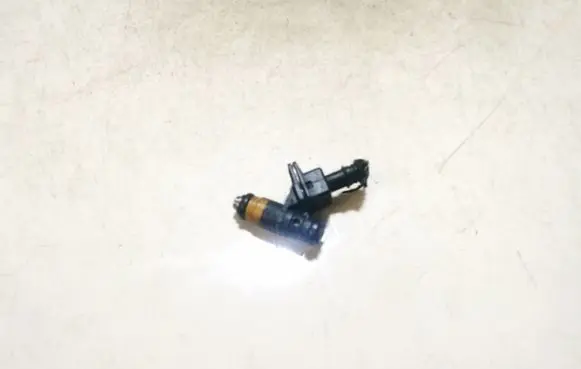 Renault Megane I Fuel injector h029611 itg048