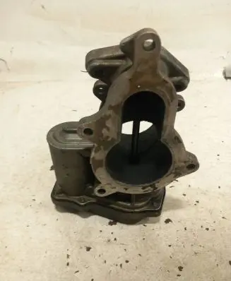 Audi A6 S6 C6 4F EGR valve 03G131501R