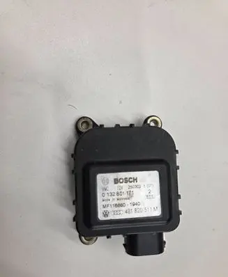 Audi A6 S6 C5 4B Air flap motor/actuator 0132801171 4B1820511M MF1168801940