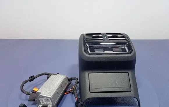 Volkswagen PASSAT CC Voltage converter/converter module 5Q0907155C