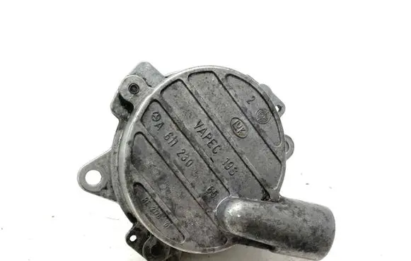 Mercedes-Benz C W203 Vacuum pump A6112300065 140253