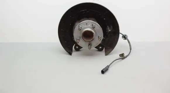 Opel Mokka Rear wheel hub 95409437