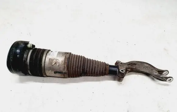 Audi Q7 4M Front upper strut mount 4M0413038