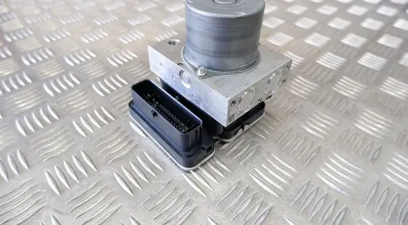 Toyota Yaris XP210 ABS Pump 44540K0150 3330A20009 0265957020
