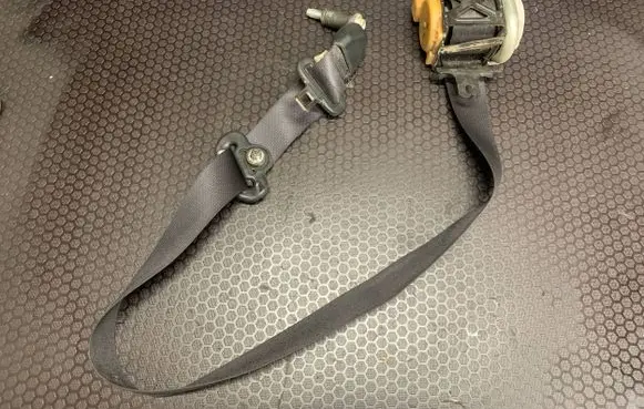 Hyundai Tucson JM Front seatbelt 888202E401 20071223 200540EC