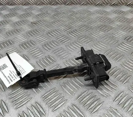 Peugeot 5008 II Front door check strap stopper 9809426680