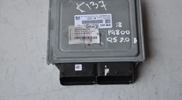 Audi Q5 SQ5 Engine control unit/module 06L907425C