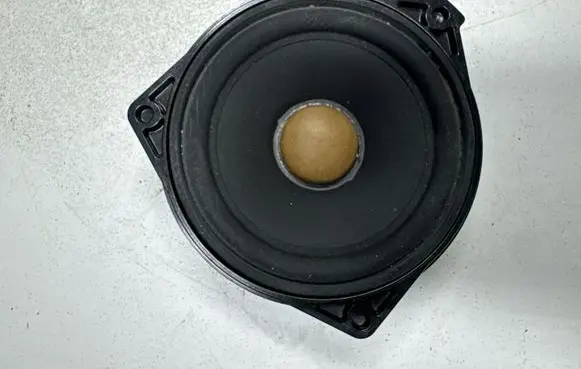 Mercedes-Benz GL X166 Panel speaker A2318201202
