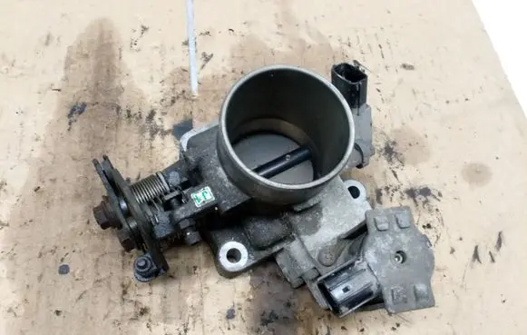 Mazda 626 Throttle valve