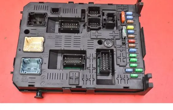 Citroen C5 Fuse box set 28119759-5