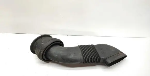BMW 5 E34 Air intake hose/pipe 2244285
