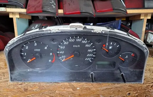 Nissan Almera N16 Speedometer (instrument cluster) BM476 2HBM476