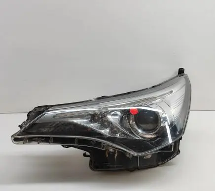 Toyota Avensis T270 Headlight/headlamp 8117005390