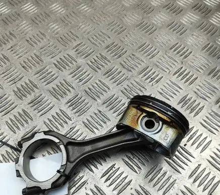 Infiniti Q50 Piston 121005CA0B A20105CA1B