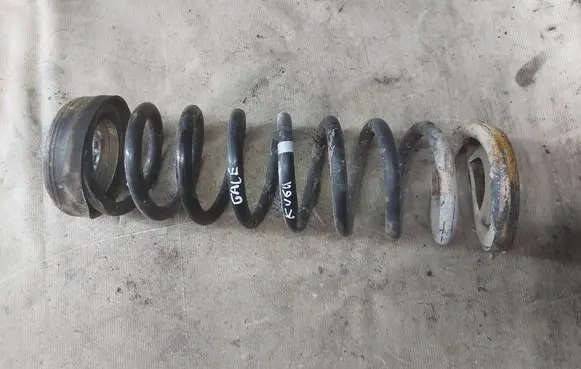 Ford Kuga I Rear coil spring