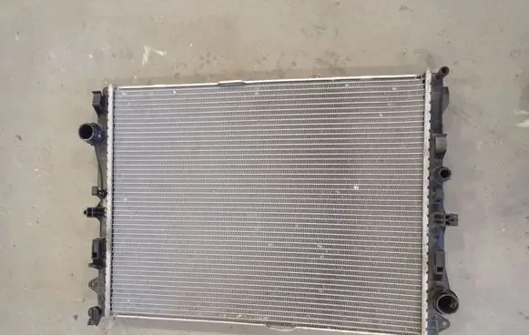 Mercedes-Benz GLC C253 Coolant radiator A0995044118