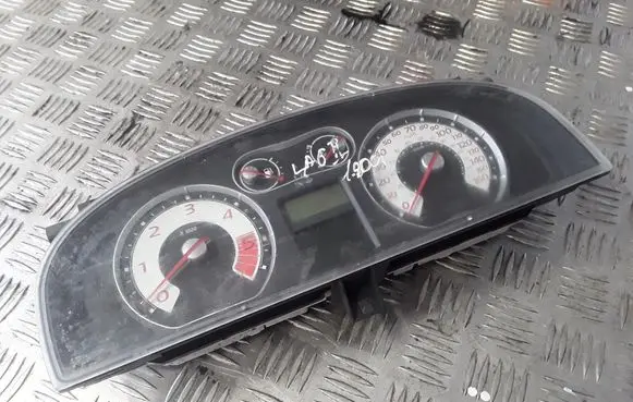 Renault Laguna II Speedometer (instrument cluster) 8200291339