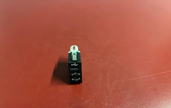 BMW X1 F48 F49 USB socket connector 9266607 84109266607