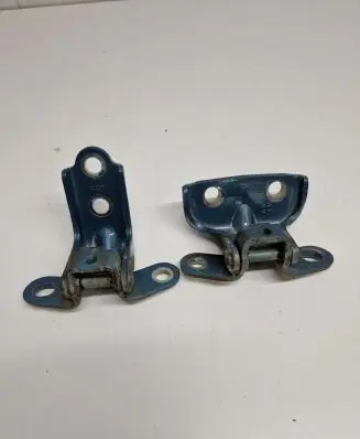 Rear door hinge set