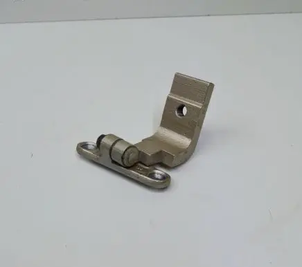 BMW 5 GT F07 Rear door upper hinge 7193146