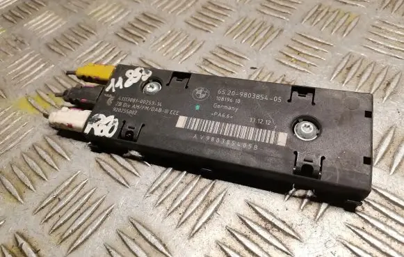 Mini Cooper Countryman R60 Aerial antenna amplifier 9803854