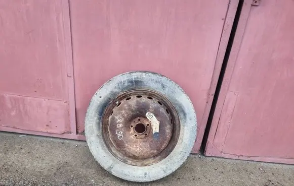 Volvo XC90 R18 spare wheel 