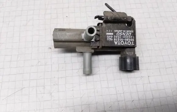 Toyota Corolla E120 E130 Turbo solenoid valve 9008091218 1362002580