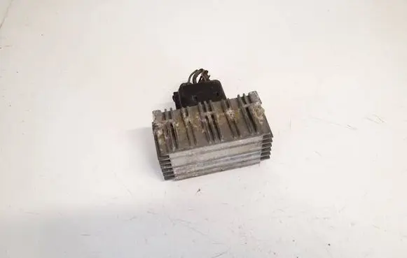 Opel Signum Glow plug pre-heat relay 09132691 51299008