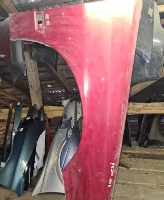 Peugeot 406 Fender