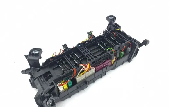Infiniti Q30 Fuse module A2465400340