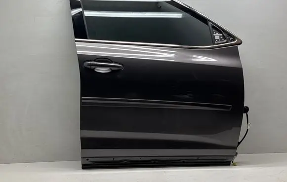 Toyota Highlander XU50 Front door 43R001074 678310E060