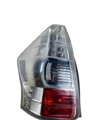 Toyota Prius+ (ZVW40) Rear/tail lights P9355