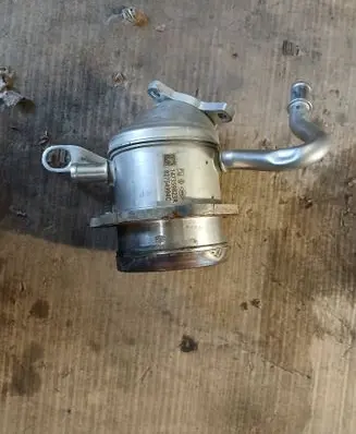 Renault Clio V EGR valve cooler 147359823R 47359835 92754994