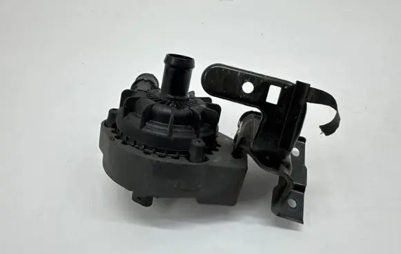 Audi Q4 Sportback e-tron Electric auxiliary coolant/water pump 1EA965567K
