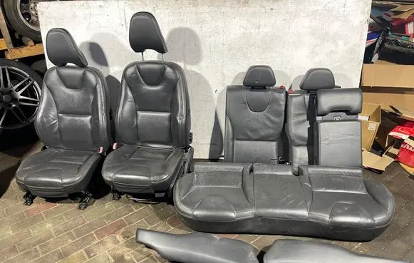 Volvo XC60 Seat set 