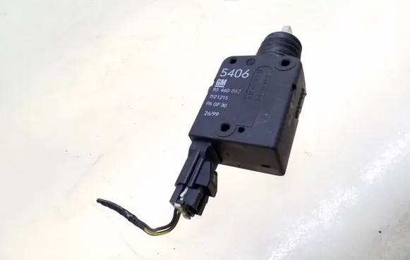 Opel Astra G Central locking motor 90460062